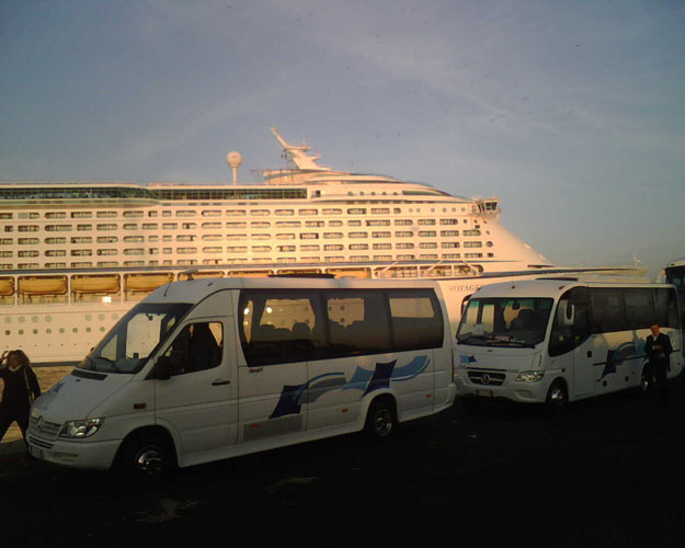 Minibus rental